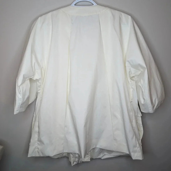 NWT Worth Petite  White w/ Gold Details Cropped Arm Belted Jacket P Size - Picture 2 of 10